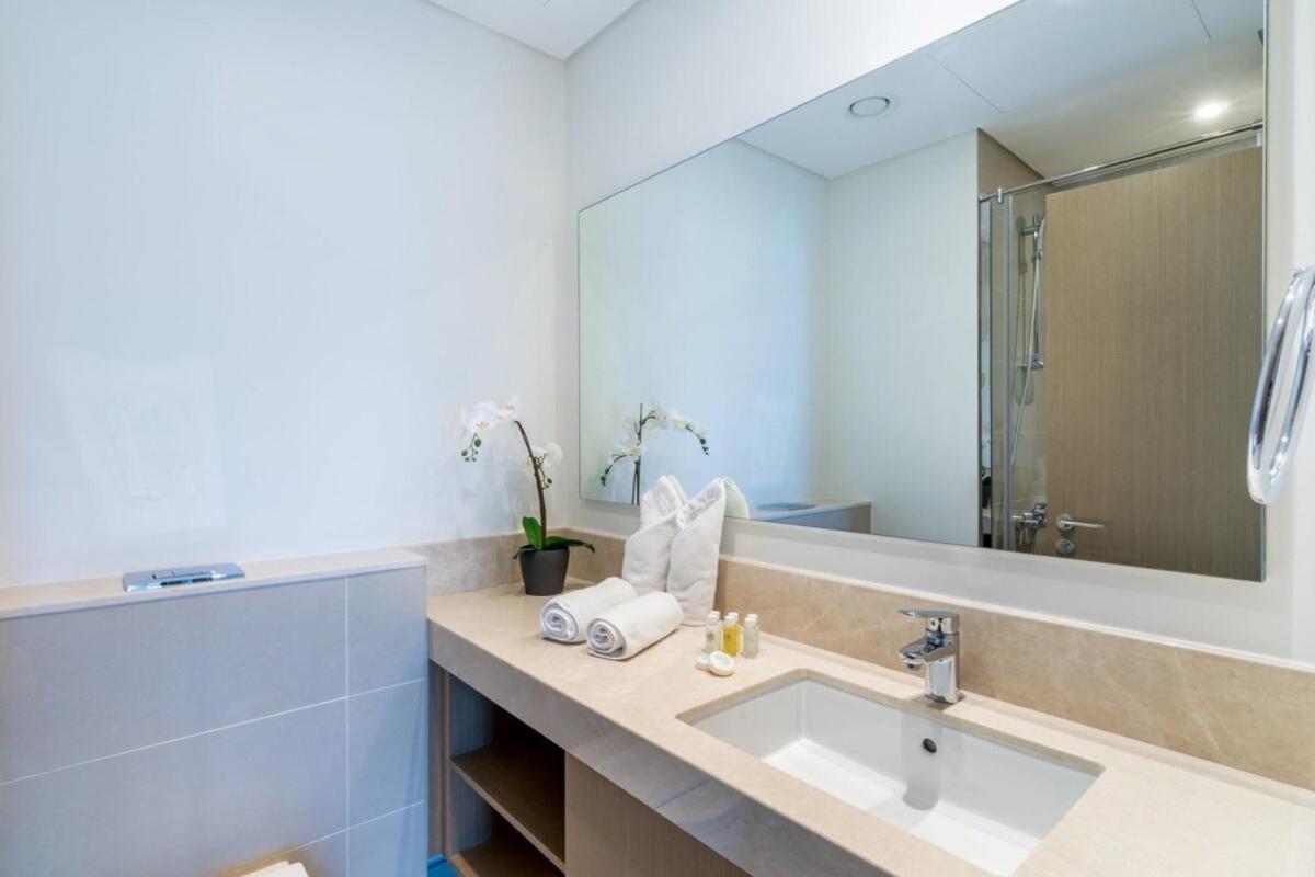 Silkhaus Modern 2bdr With And Eye Views Dubai